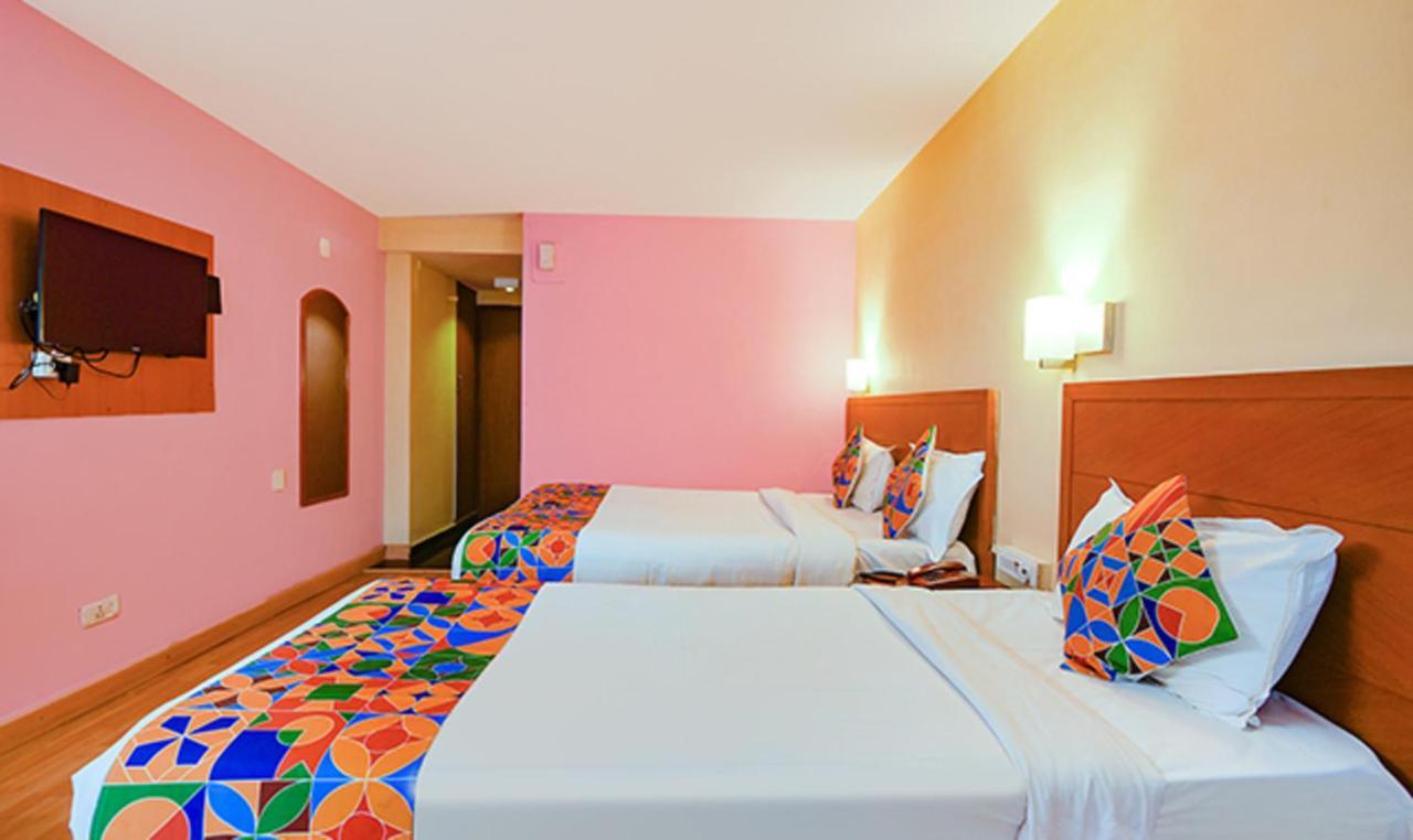 Fabhotel Khems Shoram Palace Road Уті Екстер'єр фото