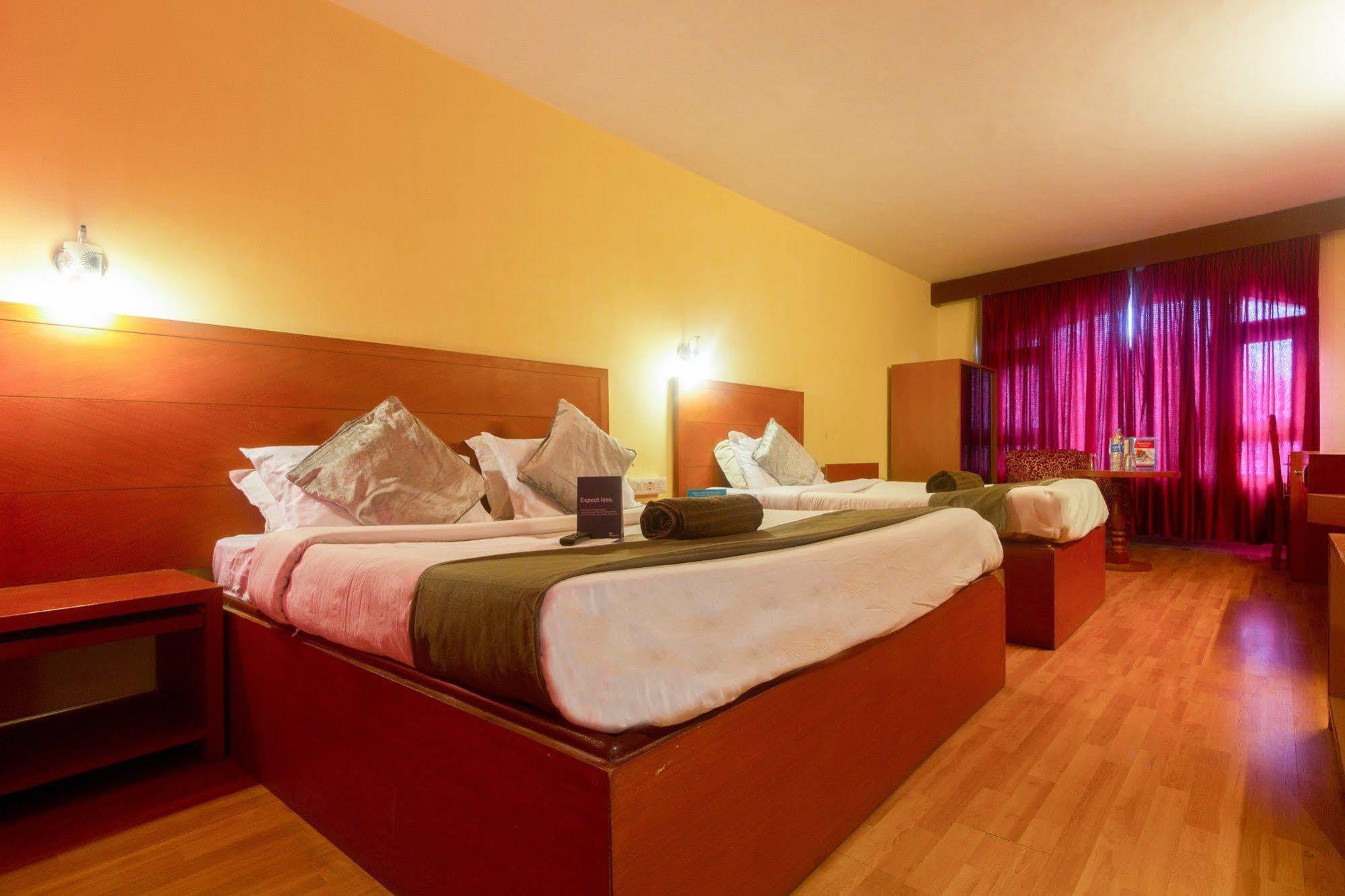 Fabhotel Khems Shoram Palace Road Уті Екстер'єр фото